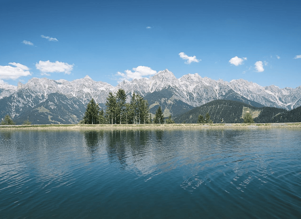 Die Hochkonigin_Hotel_Austria_Tirol_Prinzensee.png