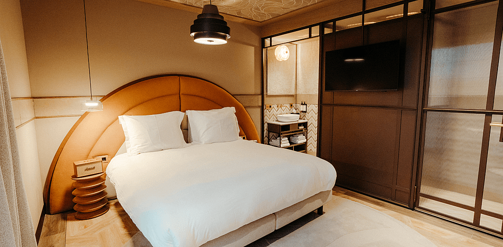2 Hotel The Diamond.png