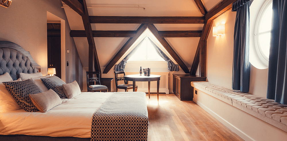 3 Grand Hotel Karel V Crops Header Website.png