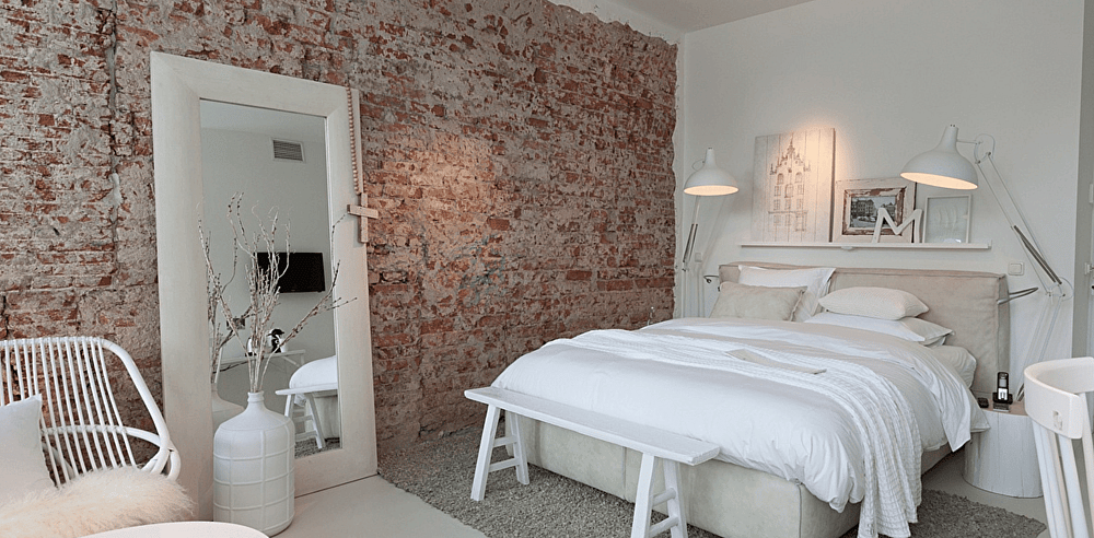5 Mother Goose Hotel Utrecht.png