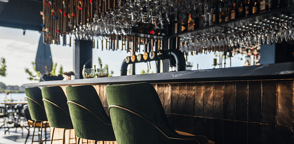 6 Boutique Hotel de Bungelaer Bar.png