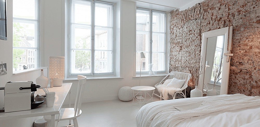 6 Mother Goose Hotel Utrecht.png