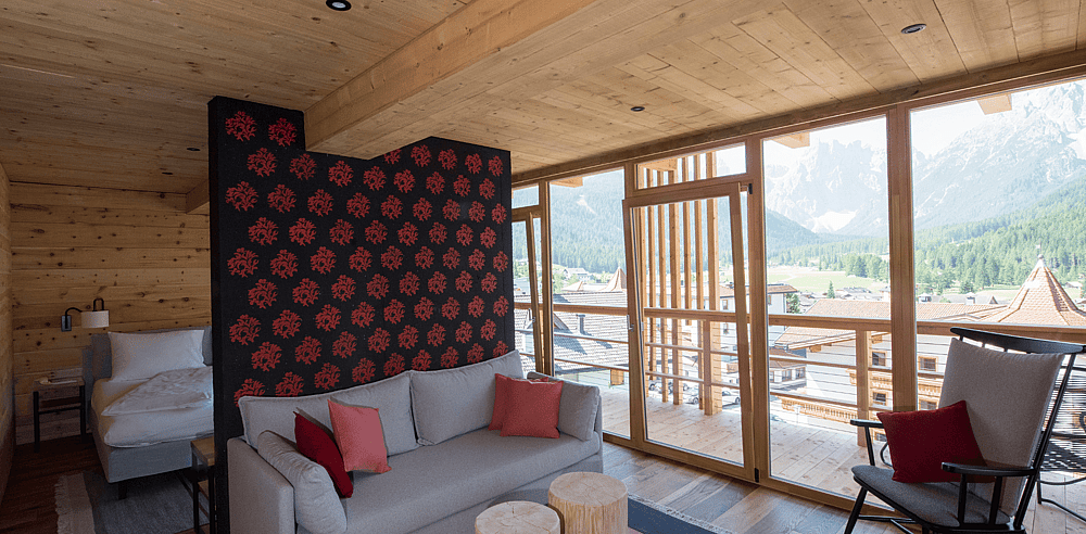 Berghotel Sexten_Dolomites_Italy_Room (2).png