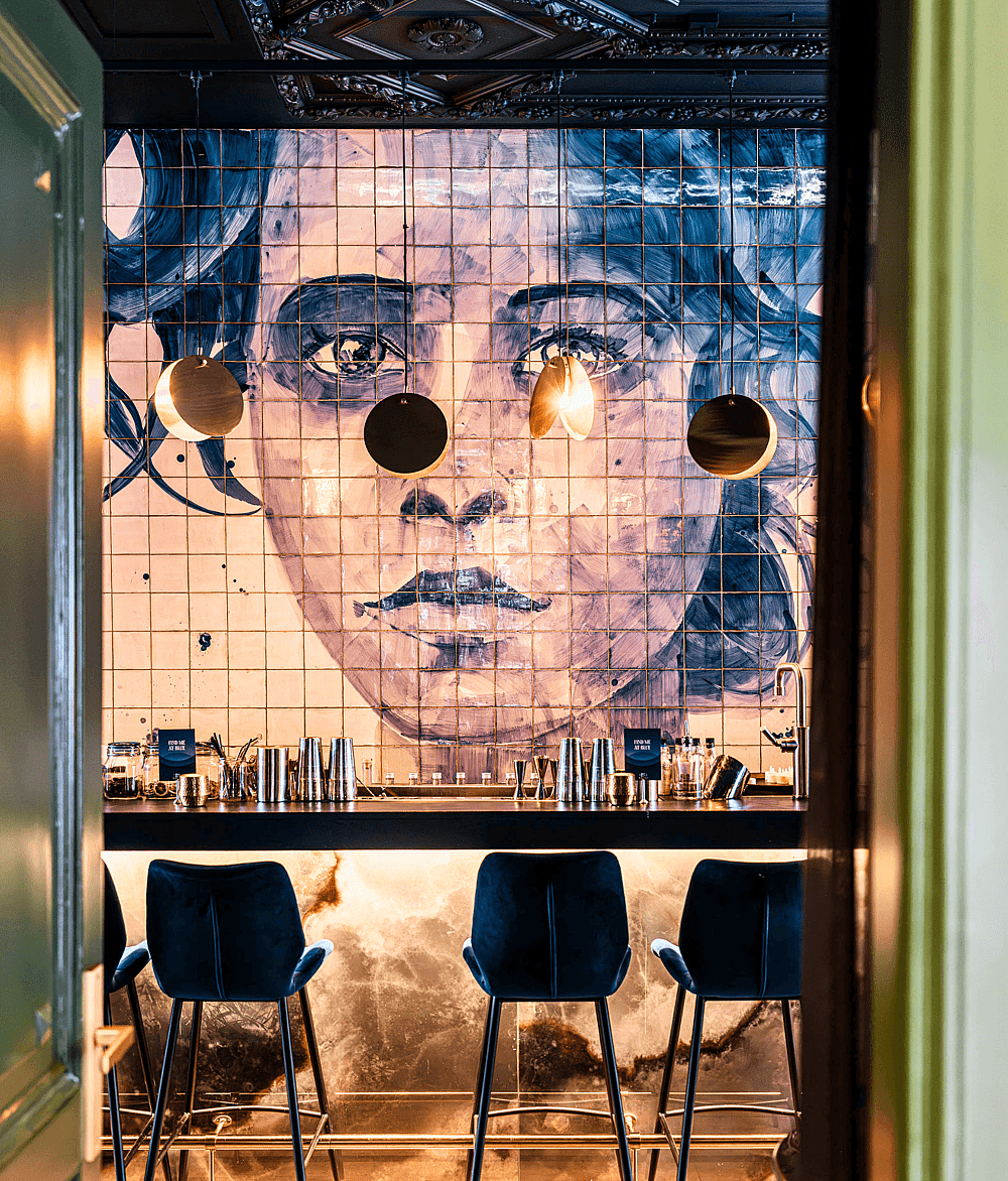 Boutique Hotels MANNA & Blue_Nijmegen_Netherlands_Bar Blue.png