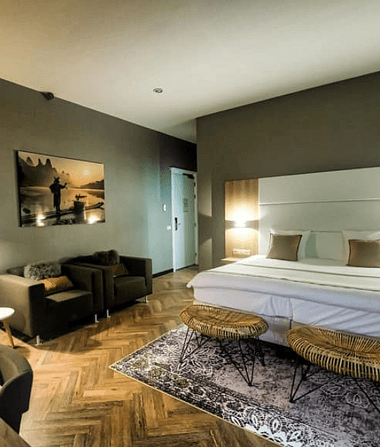 De Rooi Pannen Tilburg – Monastery Hotel with Modern Comfort | Quality Lodgings