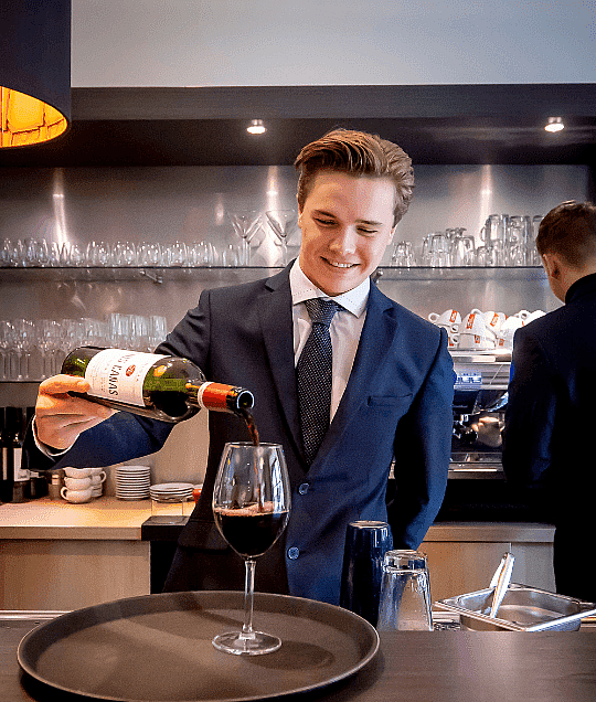Dining at De Rooi Pannen Tilburg – Five Unique Restaurants | Quality Lodgings