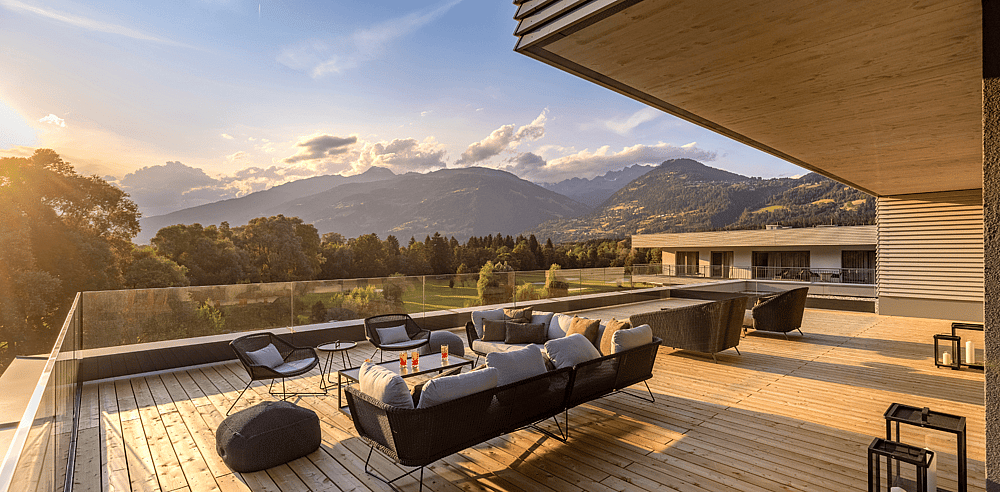 Dolomitengolf Suites_Hotel_Austria_Tirol_Terrace.png