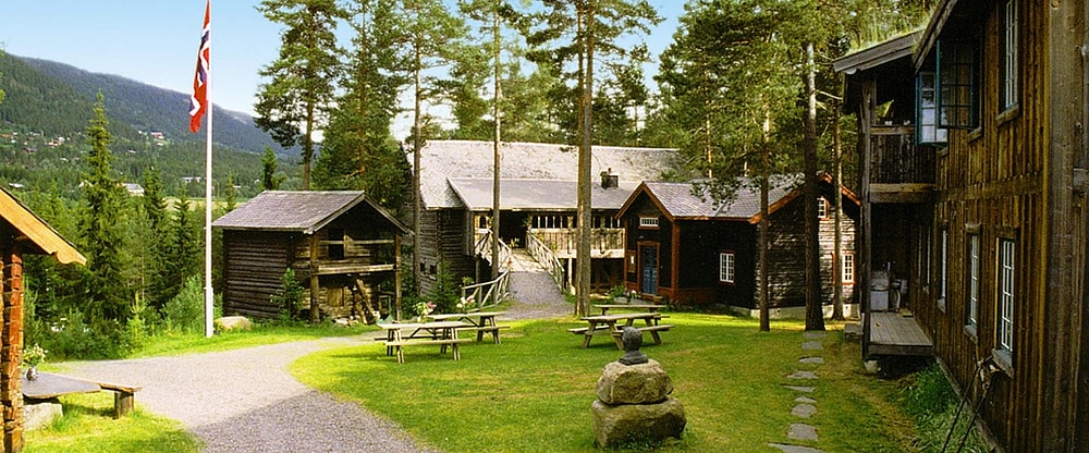 Herangtunet Buitenaanzicht Zomer 1920 x 800 pixels (3).jpg
