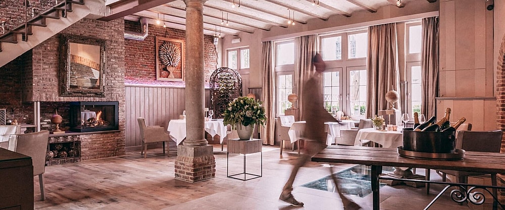 Hofke van Bazel Restaurant 1920 x 800 pixels (2).jpg