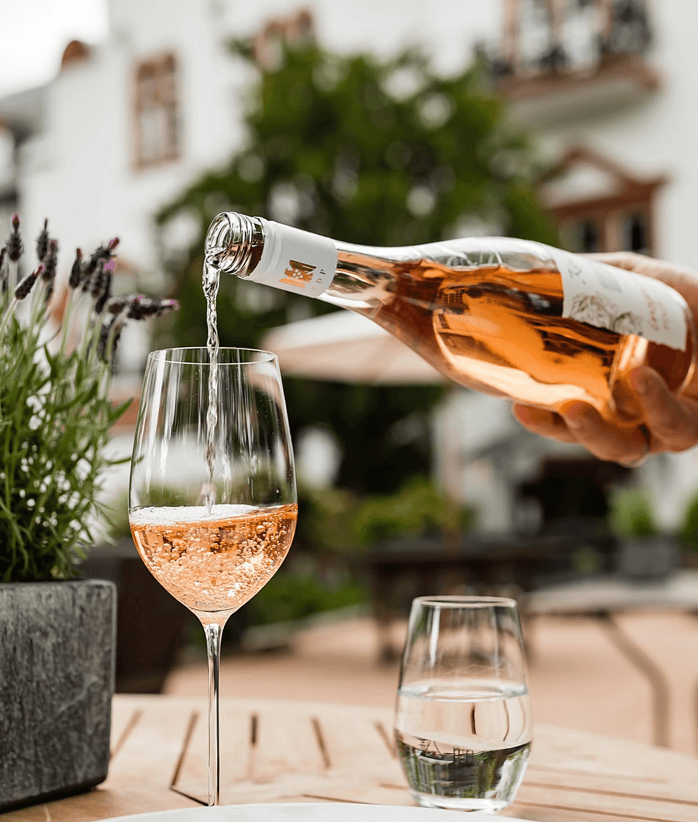 Hotel Kronenschlösschen_Wine.png