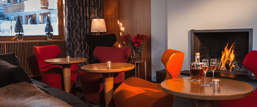 Hotel Murmeli openhaard.png