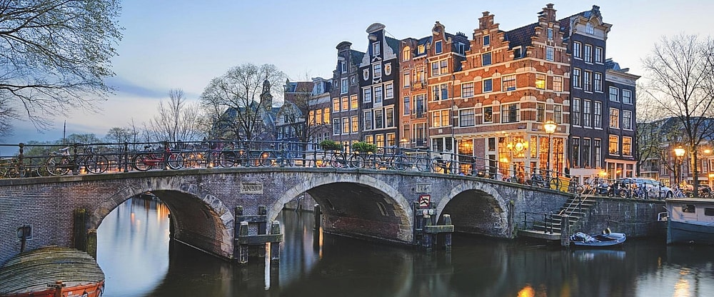 Hotel TwentySeven Amsterdam Canal District 1920 x 800 pixels.jpg