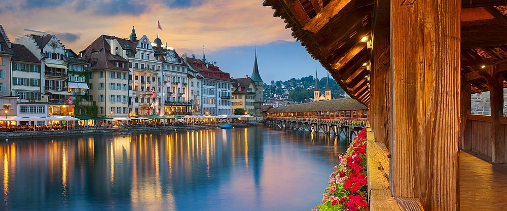Hotel Vitznauerhof Lucerne City 1920 x 800 pixels.jpg