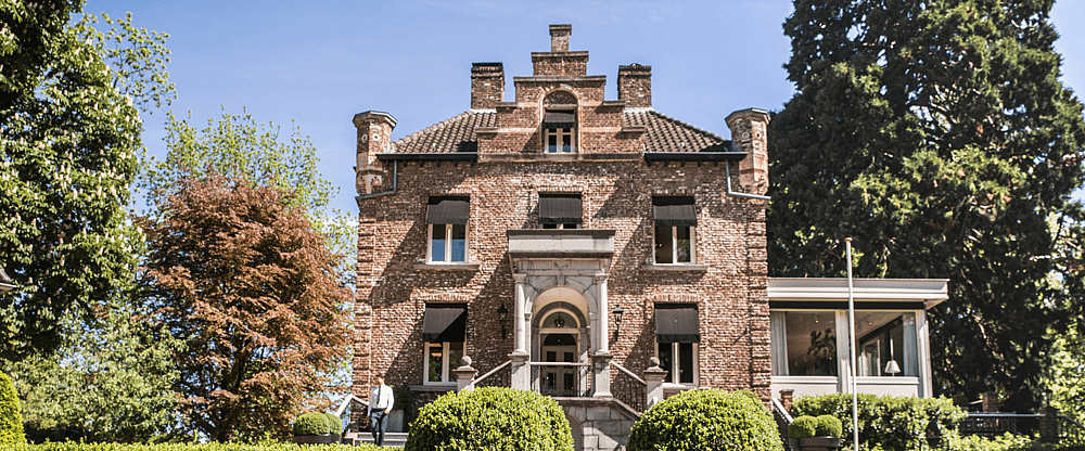 Kasteeltje Hattem buiten 1.png