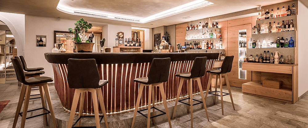 Langgenhof bar.png
