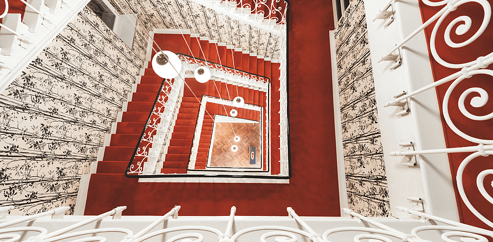 MOMA_1890_Boutique_Hotel_Lobby.png