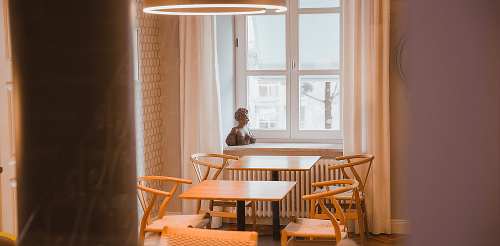 MOMA_1890_Boutique_Hotel_Restaurant (1).png