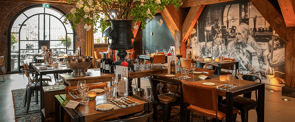 Van Rossum restaurant.png