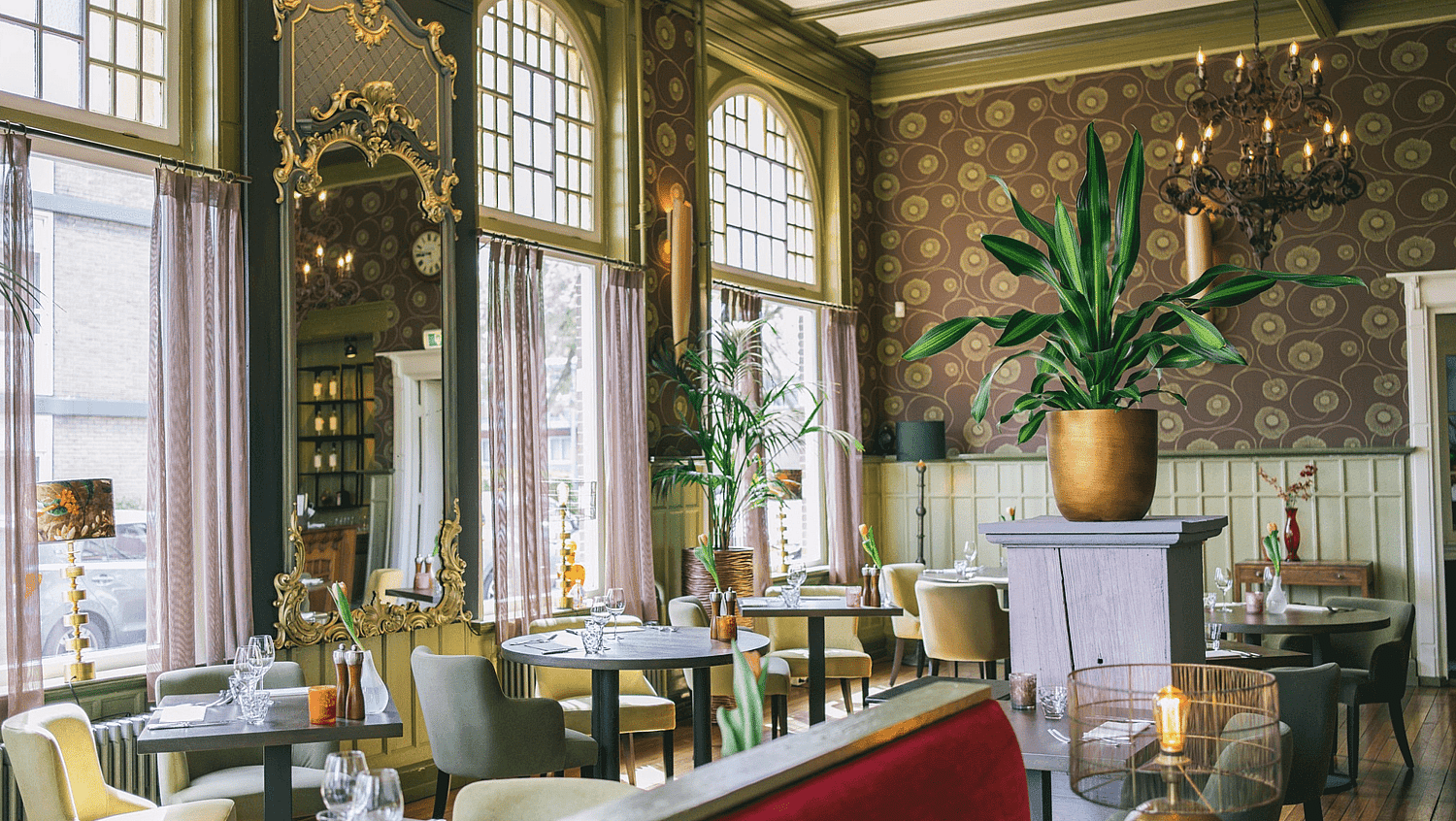 Agusta Hotel en Restaurant.png