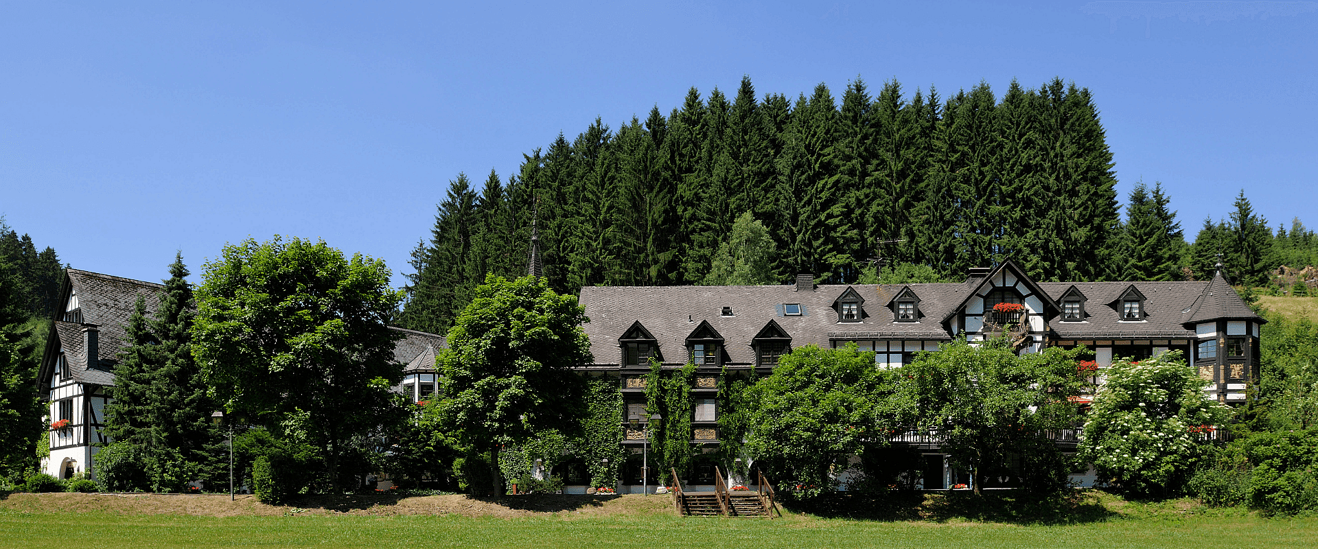 Jagdhof Glashütte – 5-Star Boutique Hotel in Sauerland, Germany | Quality Lodgings